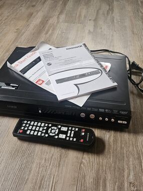 Magnavox Model MDR533H/F7 HDD & DVD Player And Recoder With Remote And Manuals